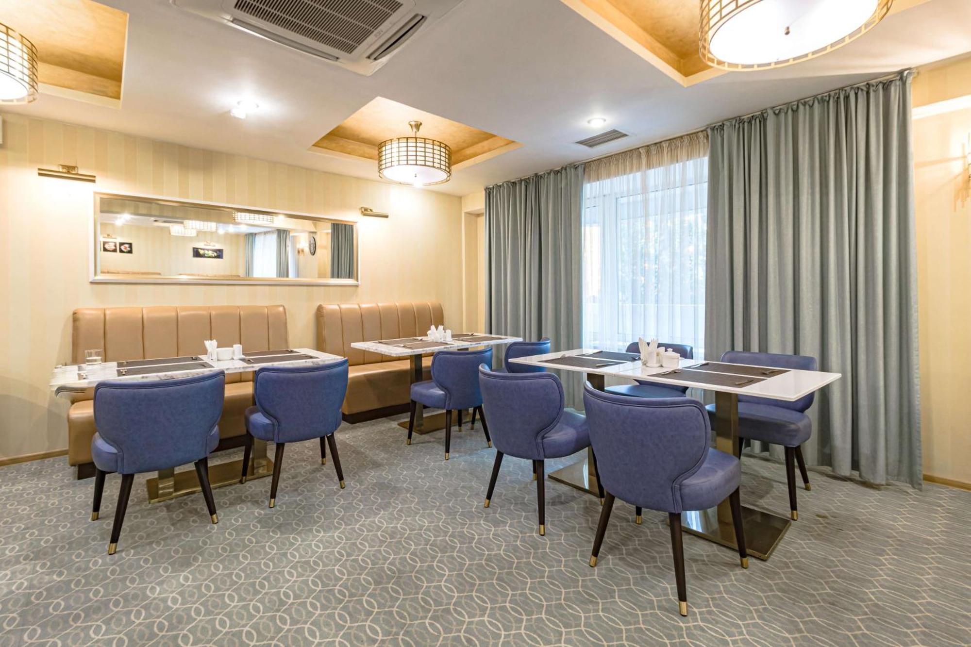 Best Western Plus Astana Hotel Exterior foto
